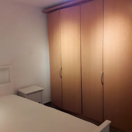 Apartamento Cozy Basement In